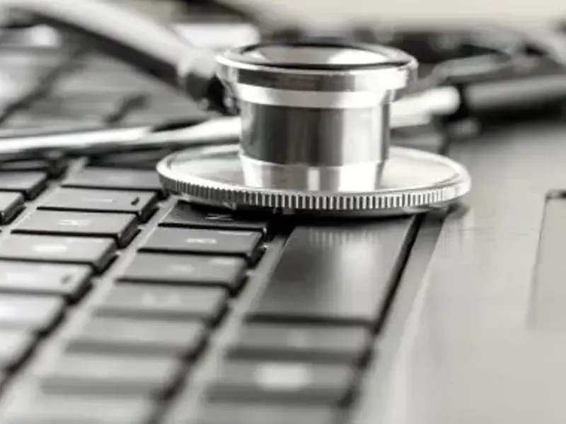 eMH for doctors - Who helps the doctor while the doctor helps me?